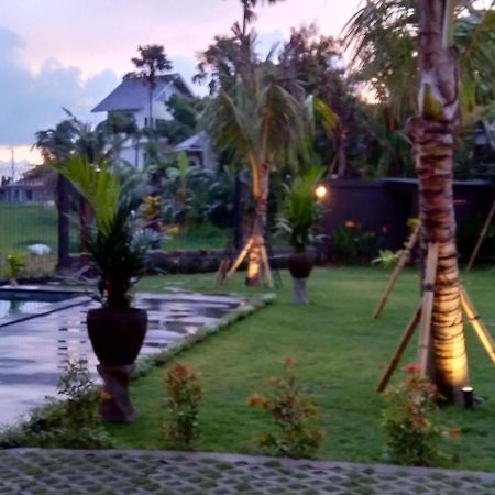 The Uma Guesthouse Canggu Exteriör bild