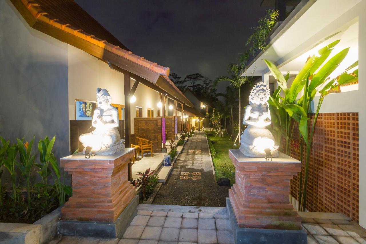 The Uma Guesthouse Canggu Exteriör bild