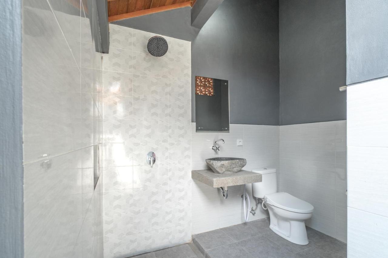The Uma Guesthouse Canggu Exteriör bild